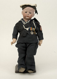 Vectis WW1 AM Sailor with medals 1387